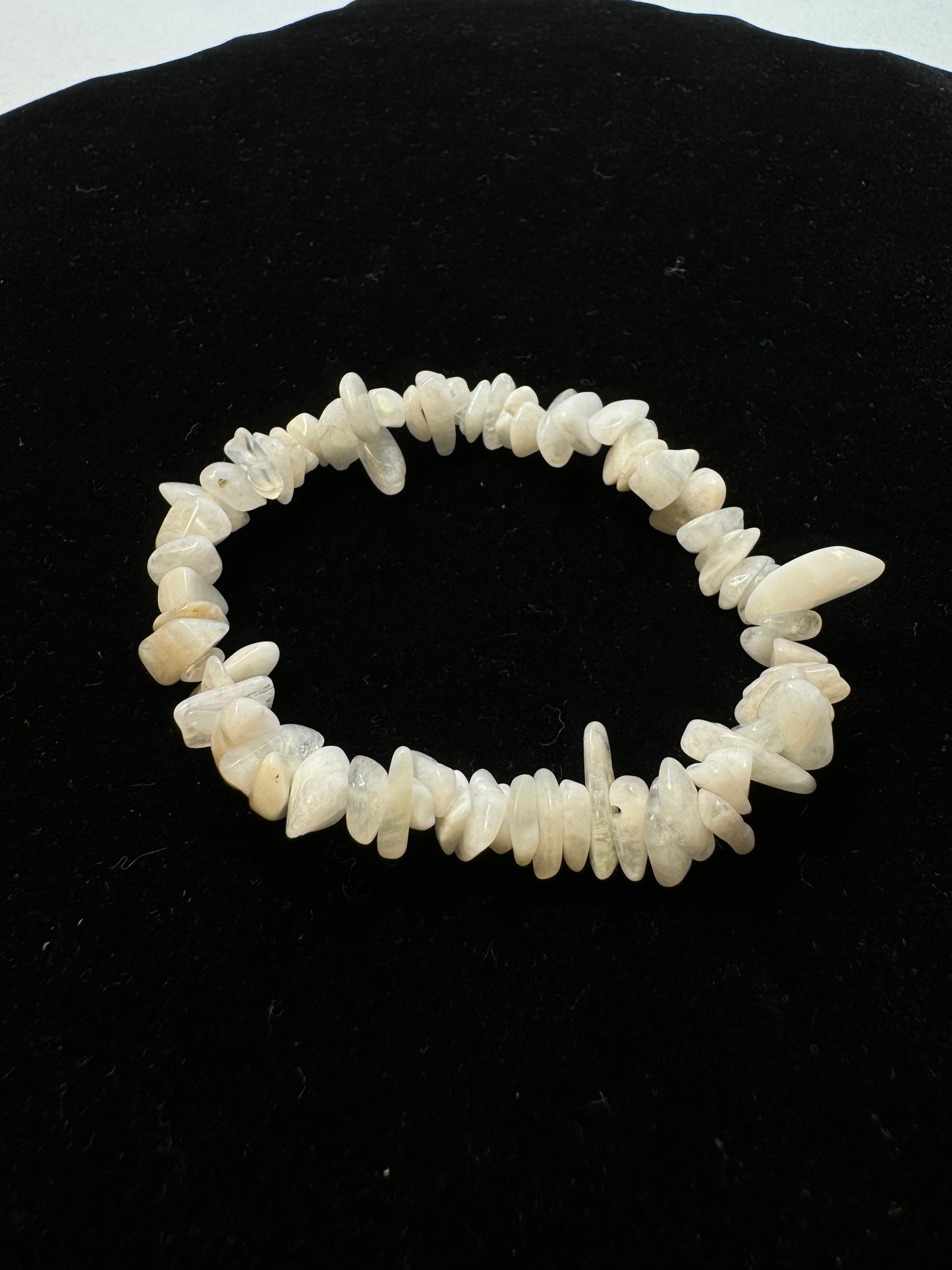 Snow Quartz Chip Stretch Bracelet